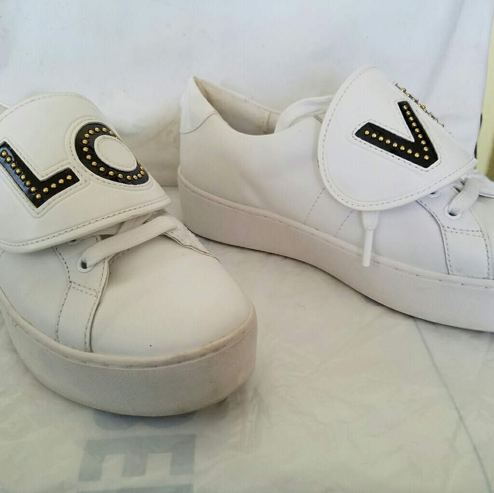 Michael Kors Leighton Leather Sneakers - Picture 3 of 3